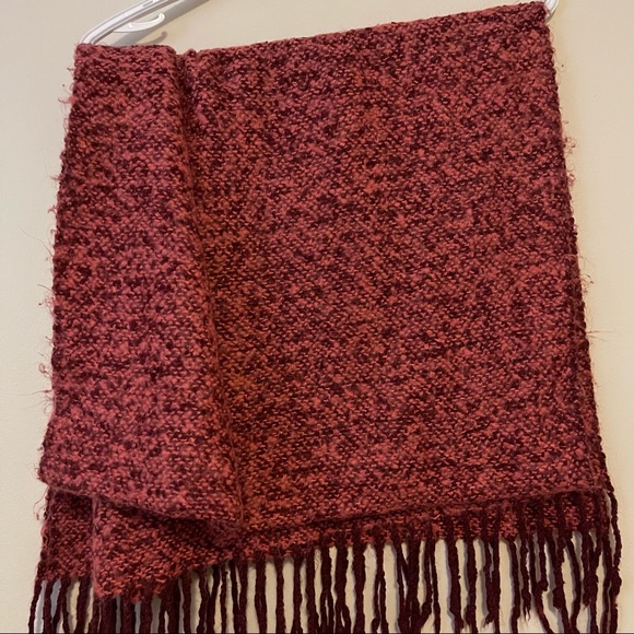 Pink scarf - Picture 1 of 2